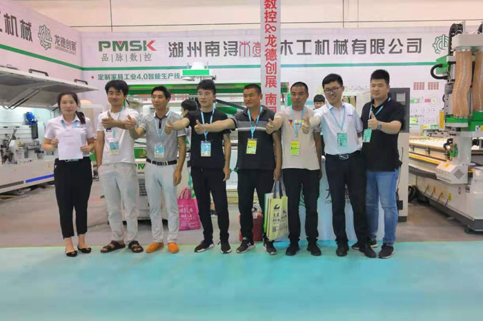 蘇州家具展會訂購品脈加工中心加上下料機數...